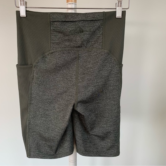 Women’s Dune Sky 9” Tight Short - Picture 2 of 8